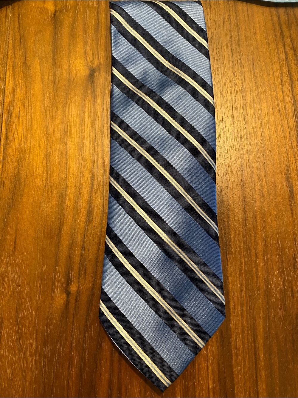 Nautica Navy and Light Blue Diagonal Stripe Tie with Cream Accents